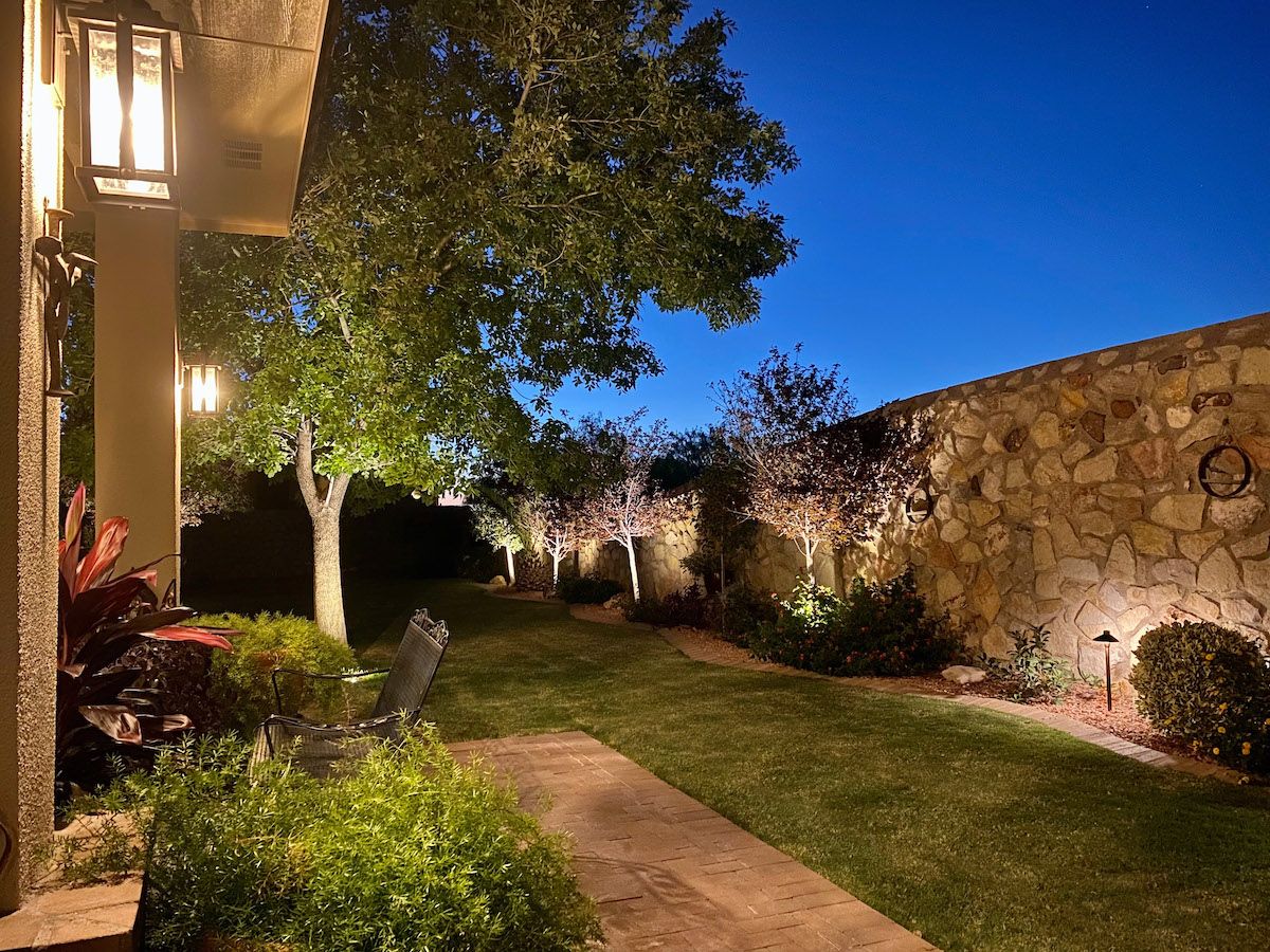 landscape-lighting-security-backyard